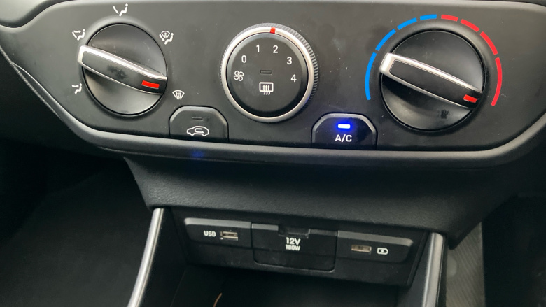 Hyundai i20 1.0T GDi 48V MHD SE Connect 5dr Petrol Hatchback